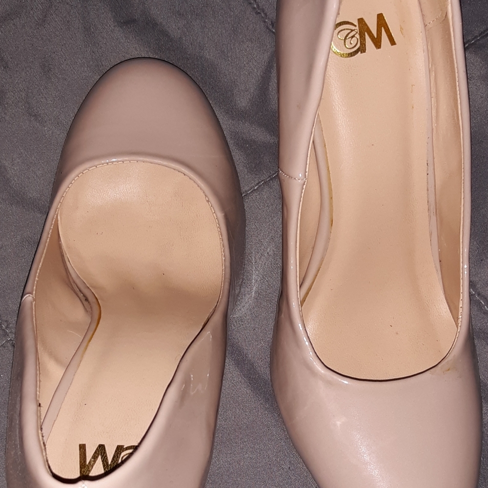 Cream heels - Picture 2 of 3